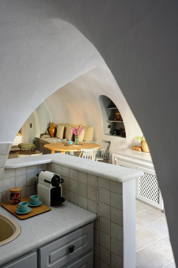 Cave House Martrona Villa Foinikia  Bagian luar foto